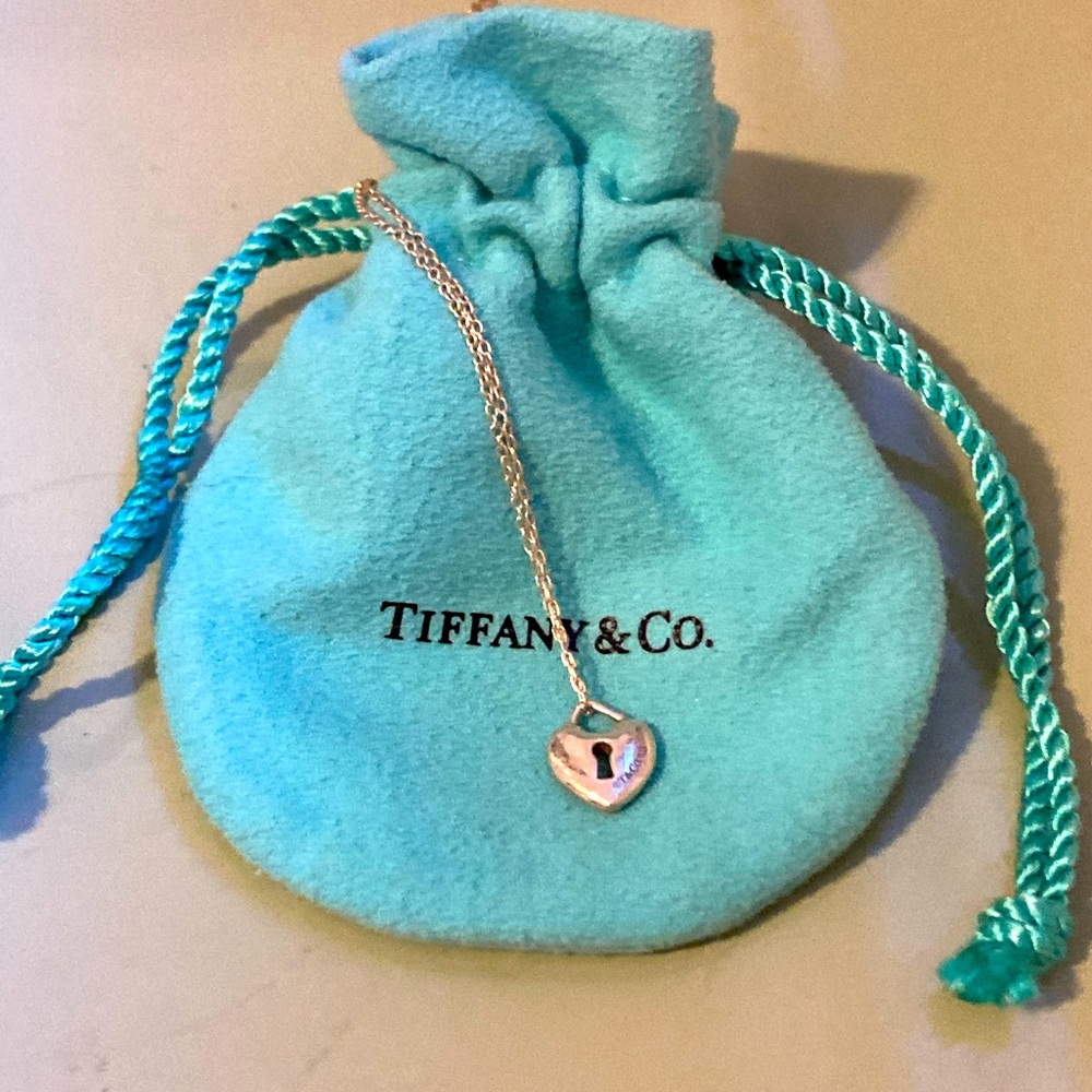 Authentic Tiffany & Co. Heart Necklace 💙⛓